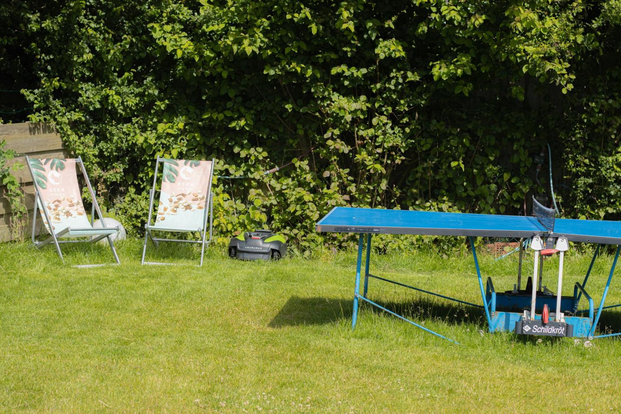 Hostel Oder Ferienwohnung 1-16 Personen Im Blauen Haus Fehmarn Extérieur photo