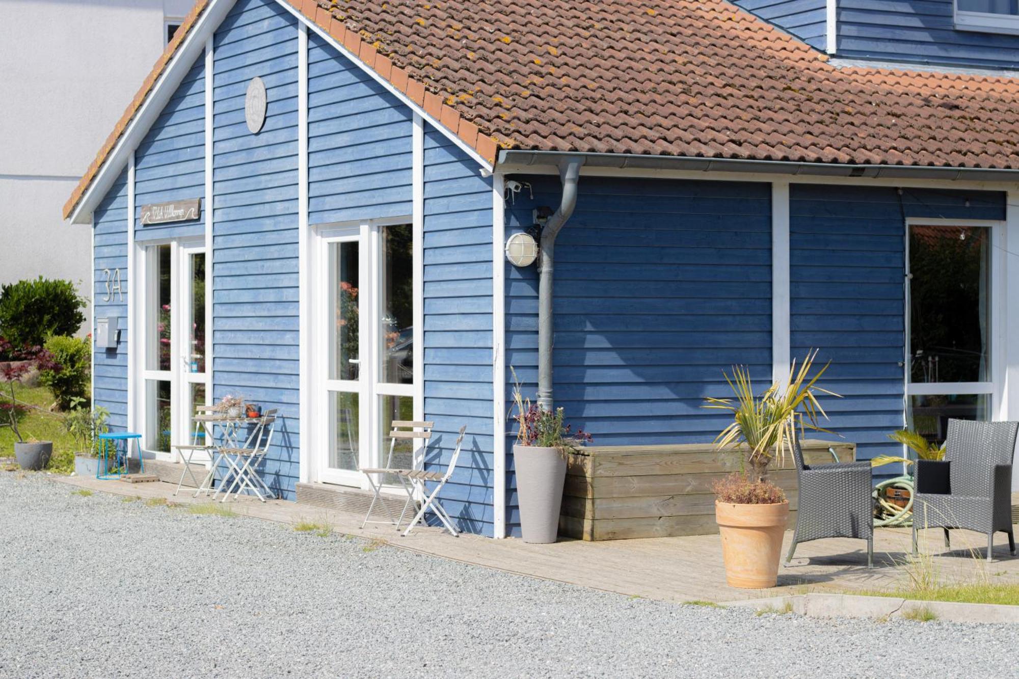 Hostel Oder Ferienwohnung 1-16 Personen Im Blauen Haus Fehmarn Extérieur photo