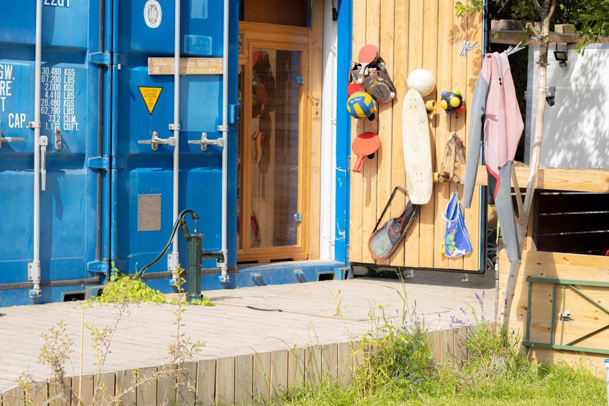 Hostel Oder Ferienwohnung 1-16 Personen Im Blauen Haus Fehmarn Extérieur photo