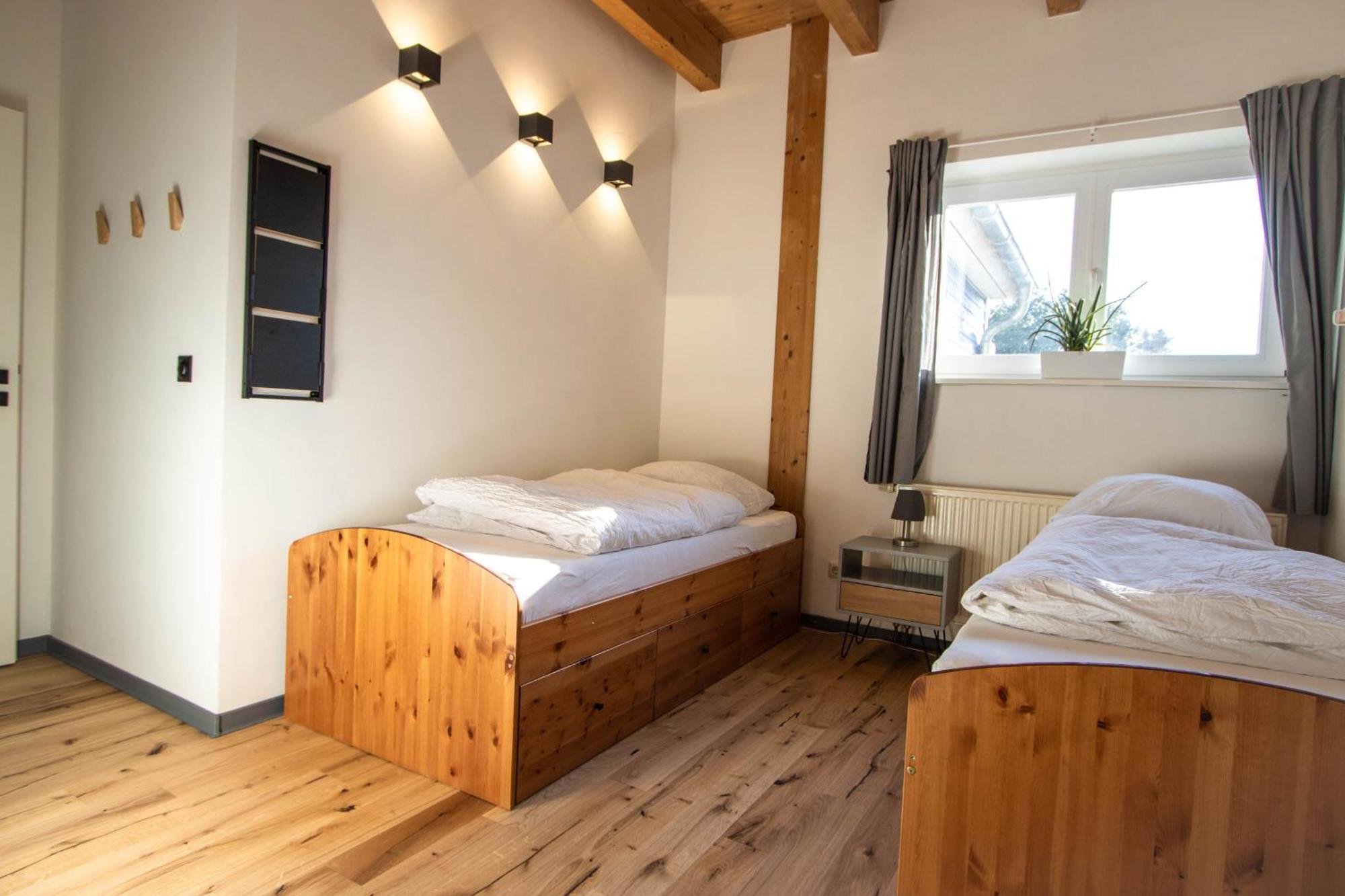 Hostel Oder Ferienwohnung 1-16 Personen Im Blauen Haus Fehmarn Extérieur photo